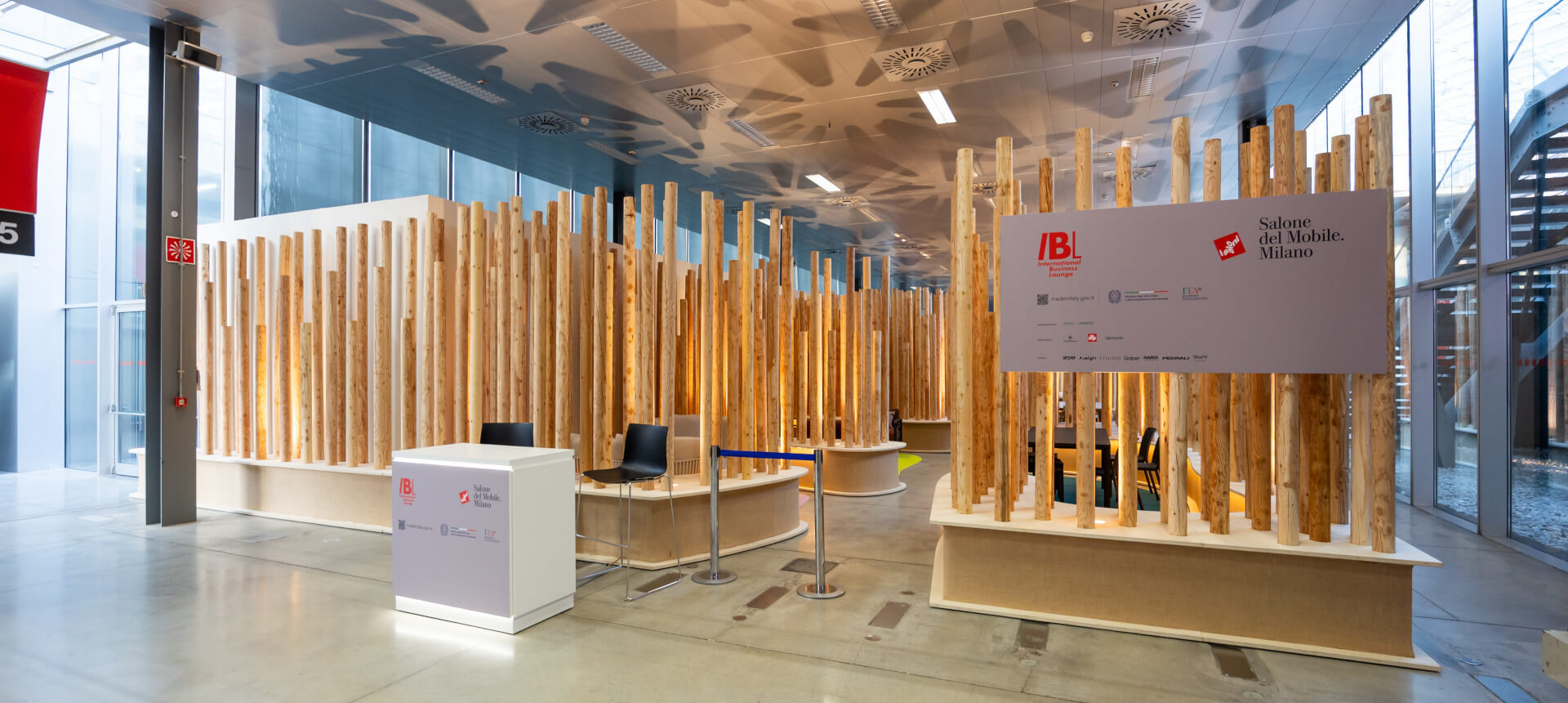 1104_z_SALONE DEL MOBILE MILANO 2025 FEDERLEGNO IBL LOUNGE (4)-HEADER.jpg